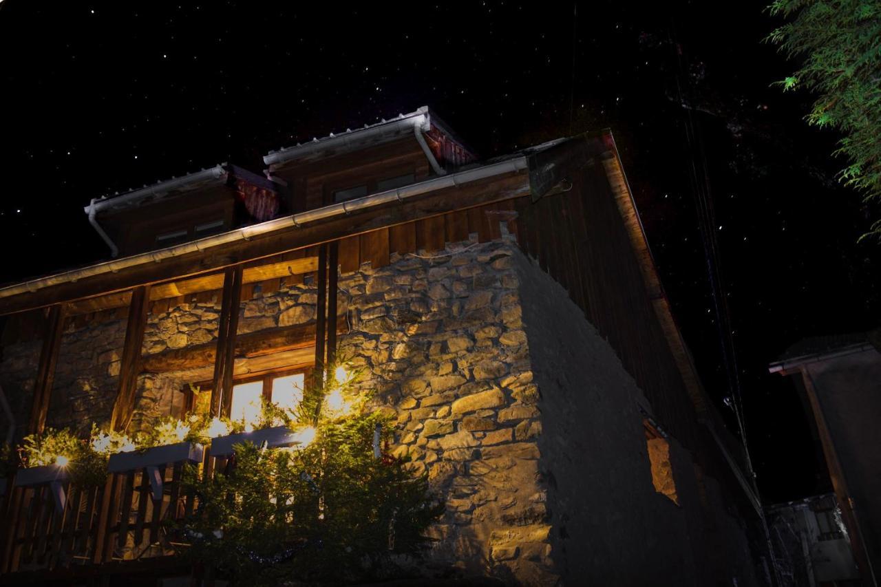 Chalet D'Hotes Auris Bed and Breakfast Esterno foto